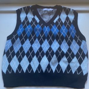 Adika- Sweater vest